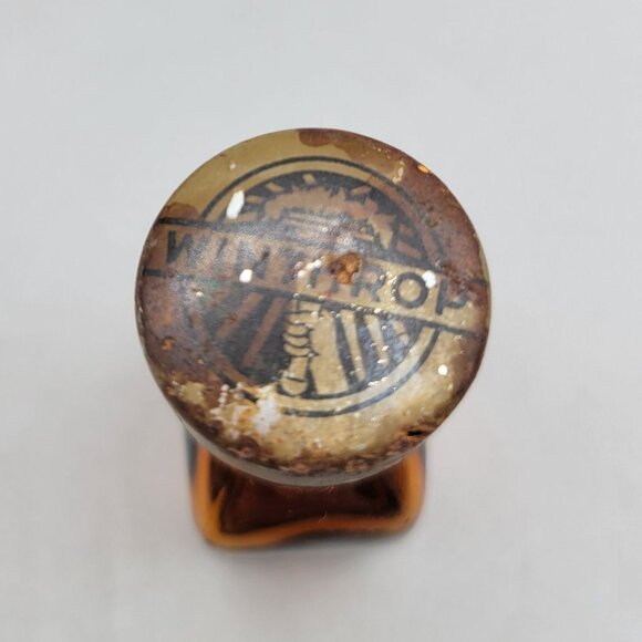 Antique Amber Glass Medicine Bottles Armour Laboratories Winthrop - Picture 5 of 10